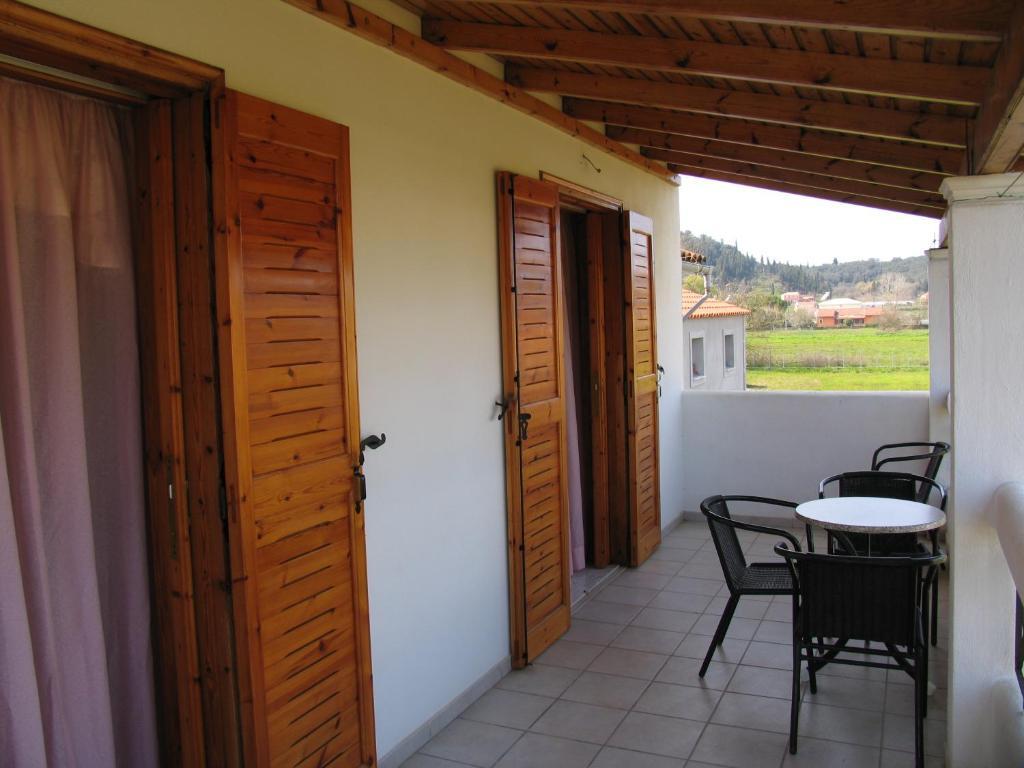 Loula Apartments Sidari  Room photo